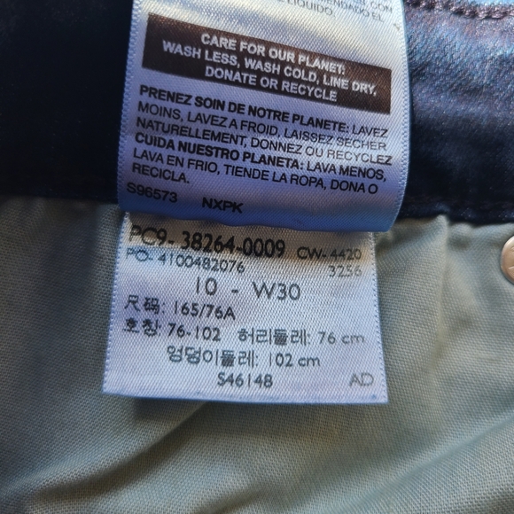 Signature Levi Strauss Mid Rise Shorts - Size 10 - Picture 10 of 10